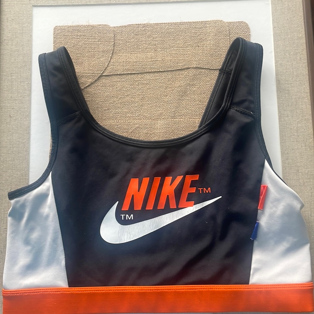 nike sports bra